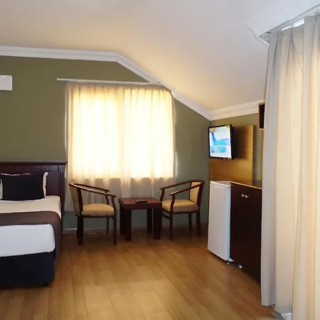 Sunlight Garden Hotel 3*