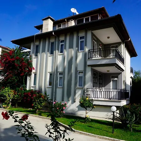 Sunlight Garden Hotel 3*