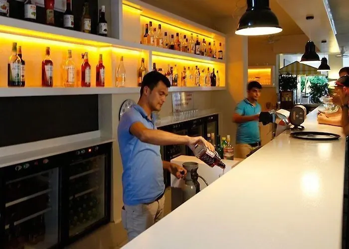 Sunlight Garden Hotel 3*