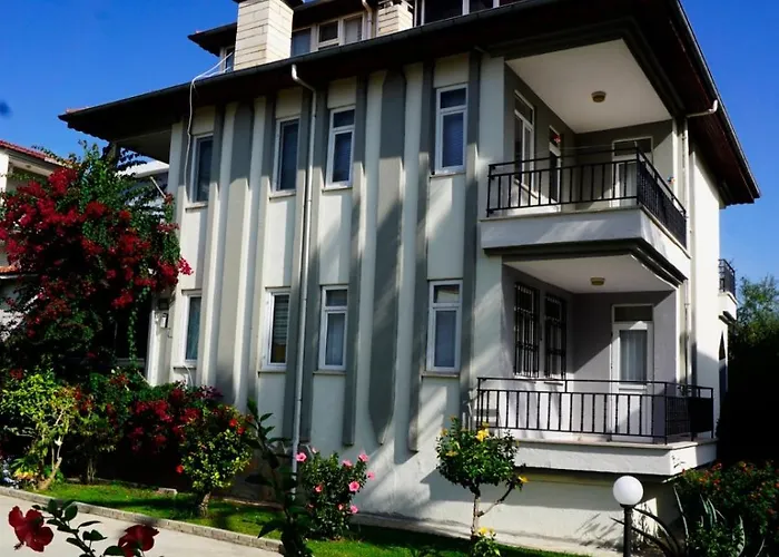 Sunlight Garden Hotel 3*