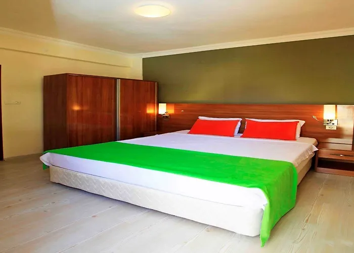 Hotel Sunlight Garden 3*