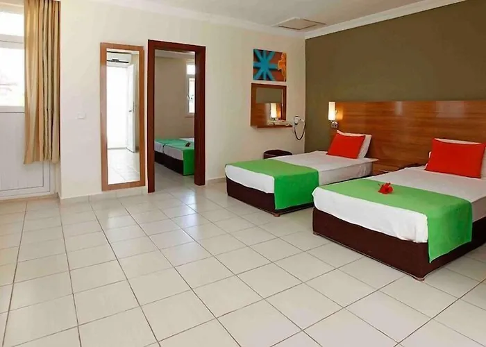 Готель Sunlight Garden 3*