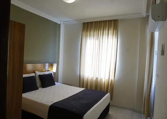 Sunlight Garden Hotel 3*