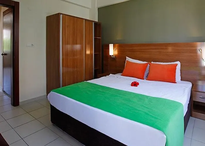 Hotel Sunlight Garden 3*